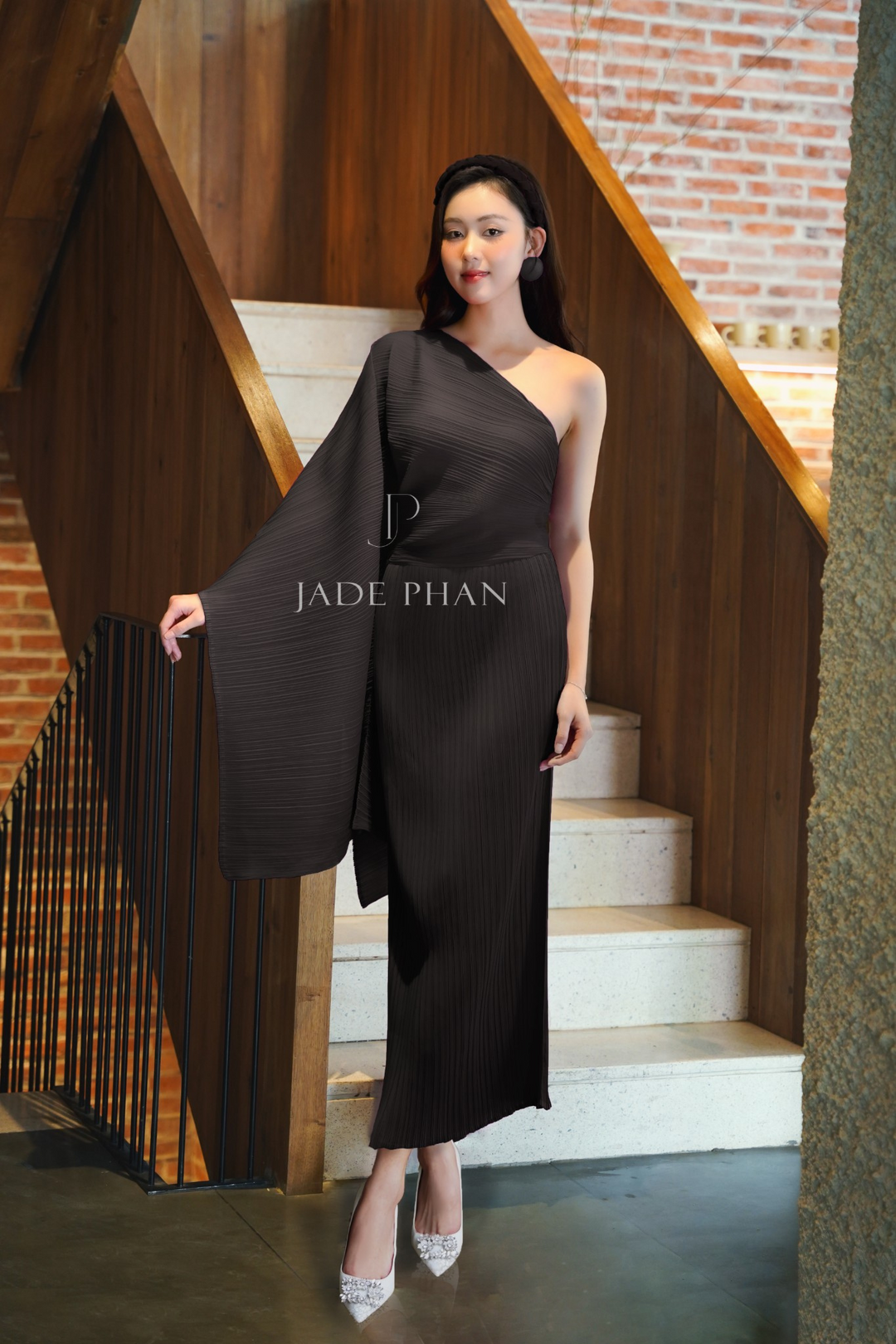 Athena Pleated Dress -Black