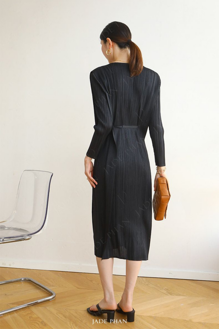 ELEGANCE Pleated Dress Long Sleeve - Black