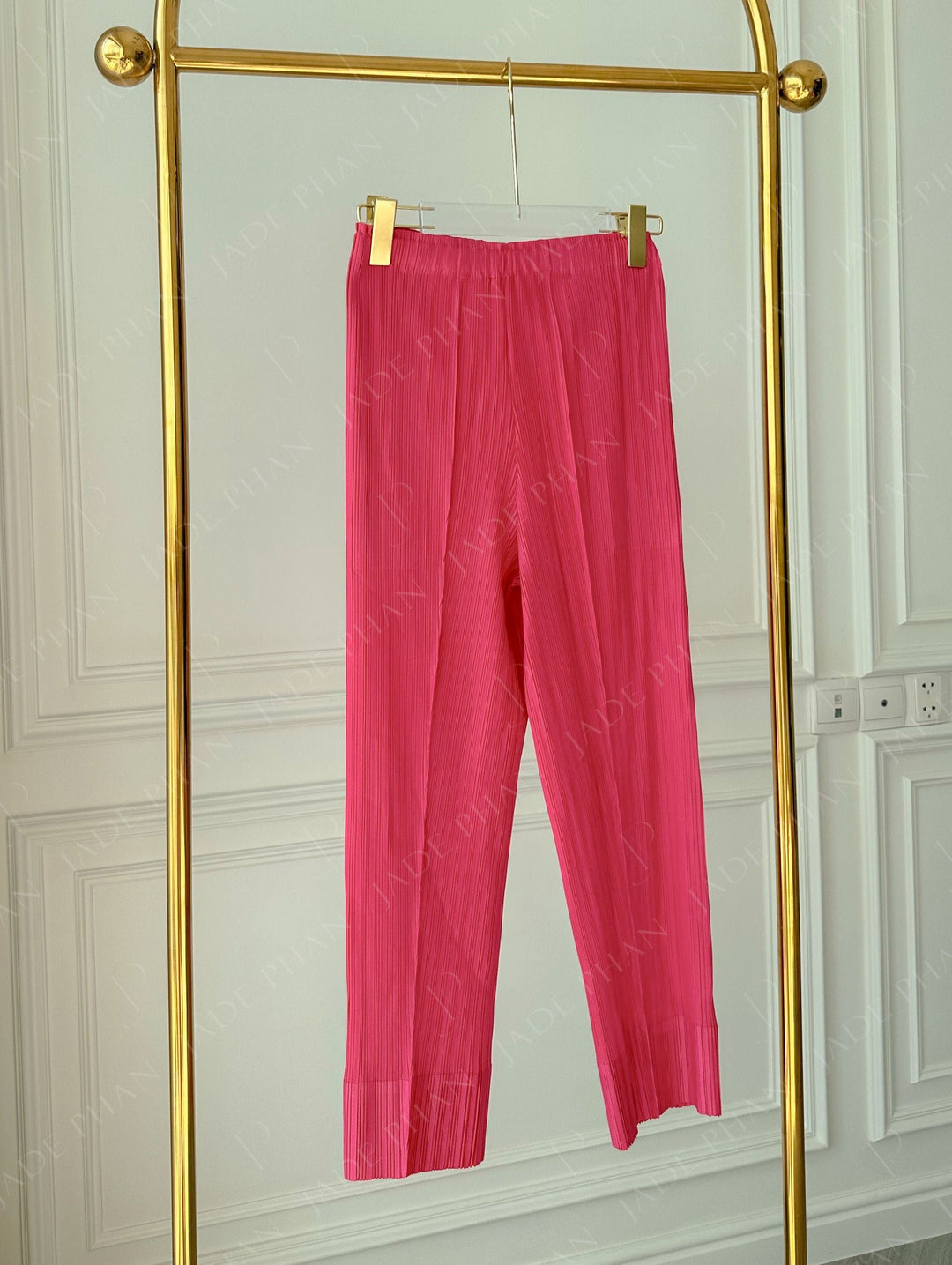 SET JENNIE Pleated Top Pink & DAISY Pleated Pants Magenta