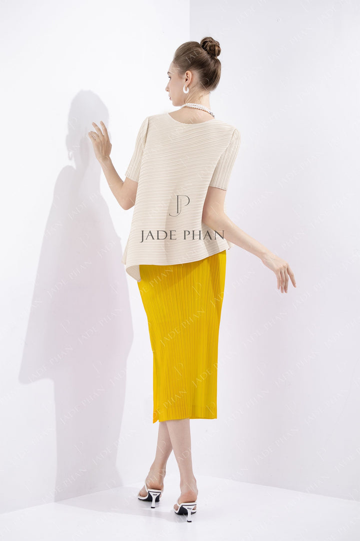 SET JENNIE Pleated Top Vermont Cream & AUDORA Pleated  Skirt Yellow