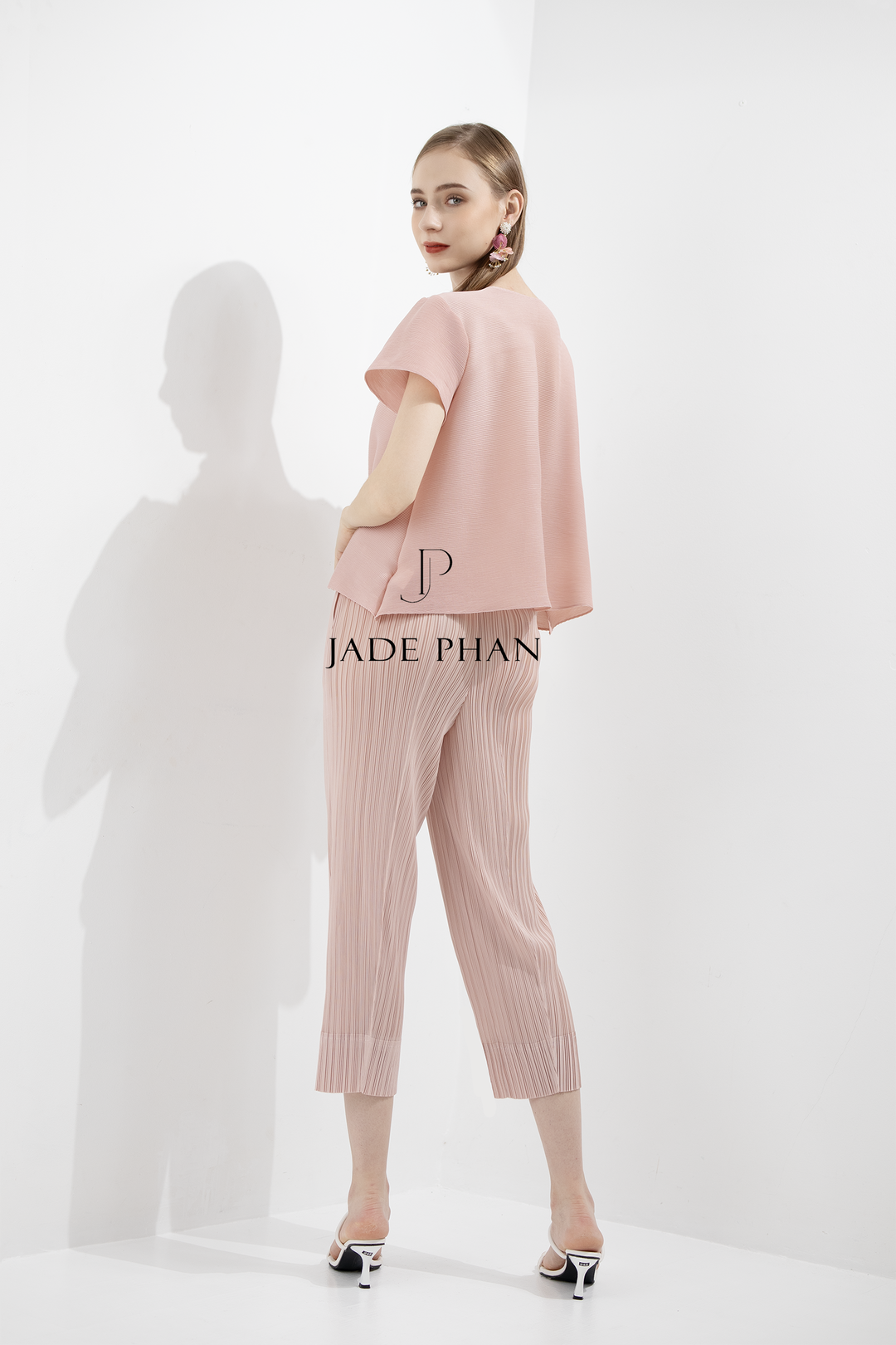 SET AIME'E Pleated Top & Daisy Pleated Pants Pink